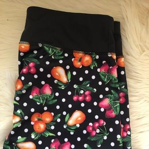 Betsey Johnson capris